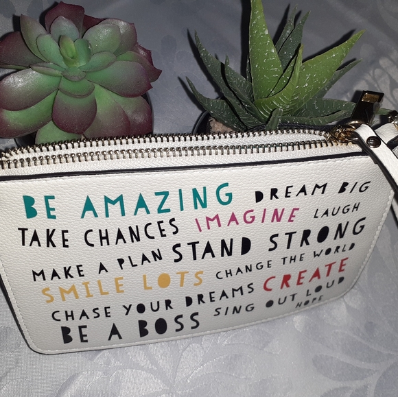 Indigo Wristlet - Picture 5 of 7